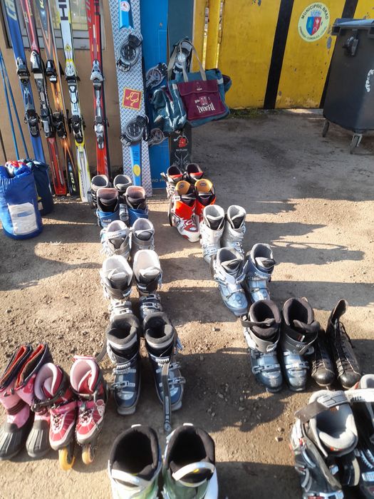 Placi, schiuri, clăpari 100 lei orice