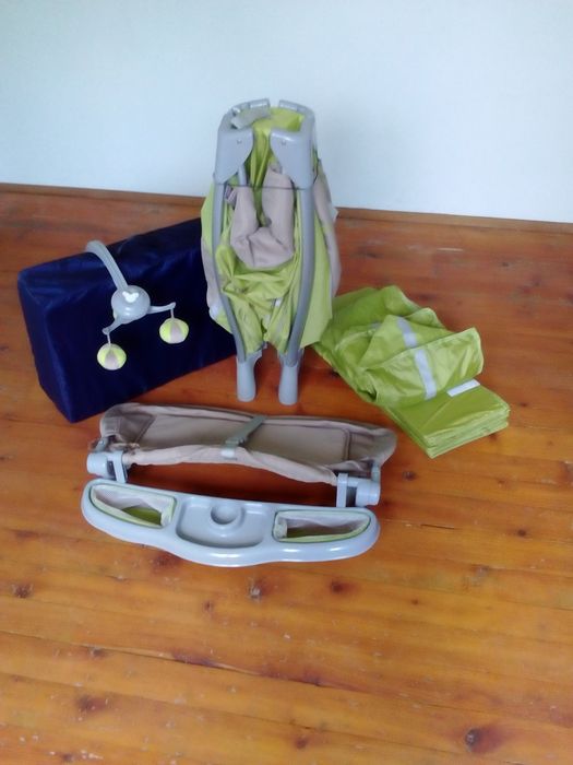 Продавам сгобяващо се детско креватче