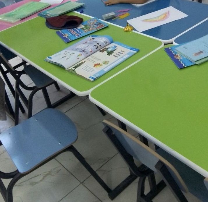 Парта 2та стули билан