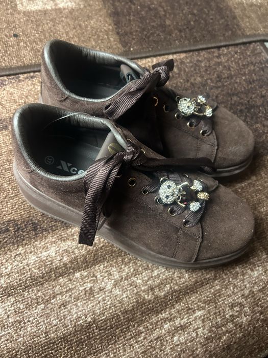 Дамски велурени кецове