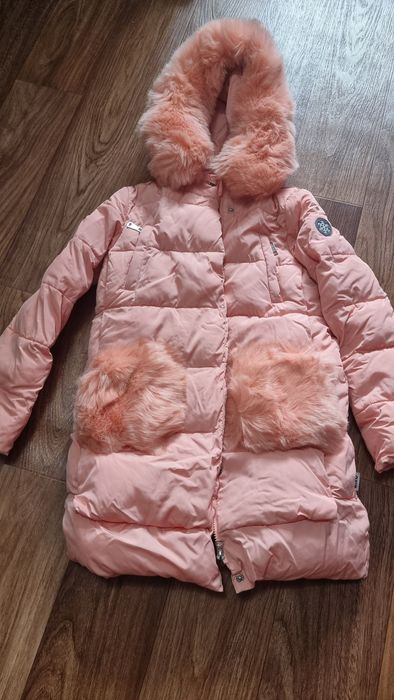 Продам зимний пуховик.