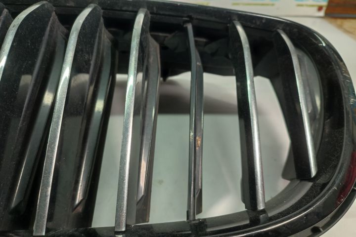 Grila centrala bara fata 187156-10 BMW Seria 7 G11/G12  [din 2015 pana  2020] seria