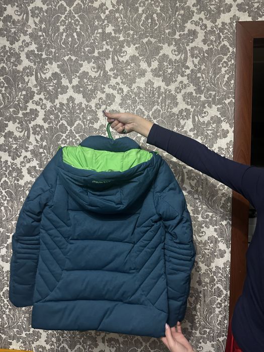 Продам куртку , корейский бренд