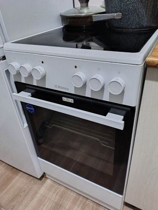 Плитка ,год в использовании! Покупали за 190 тысячи