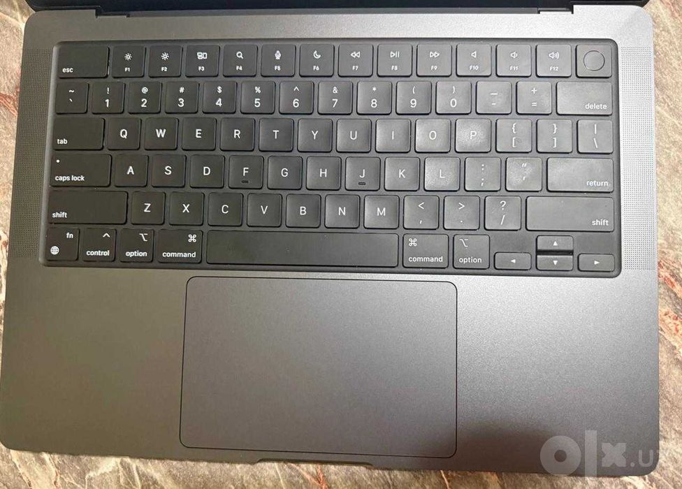 macbook pro m4 14 inch 24gb 512gb