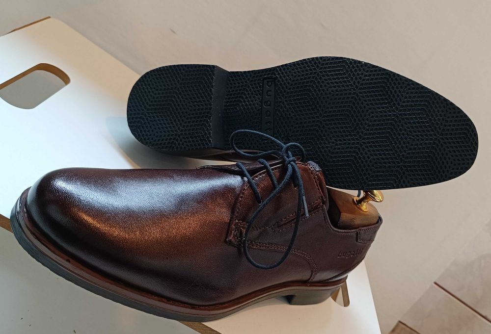 Pantofi derby 45 plain toe premium Bugatti NOI piele naturala moale