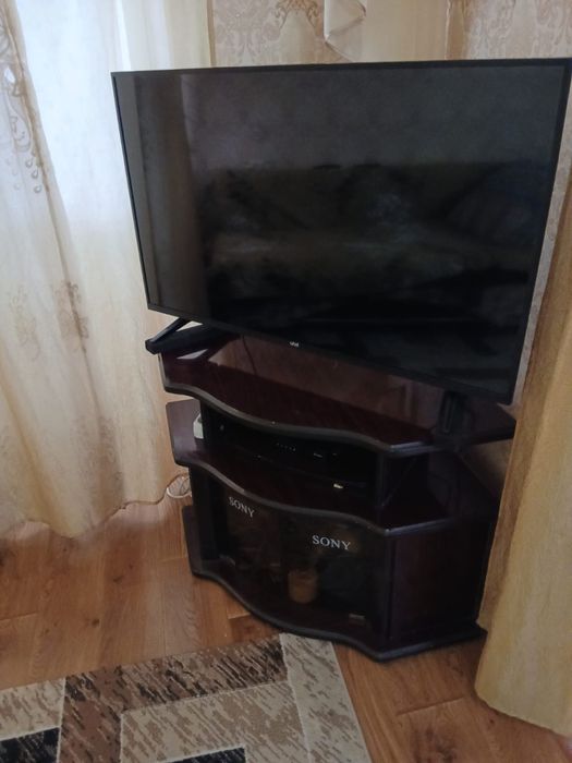 Продам телевизор DEXP