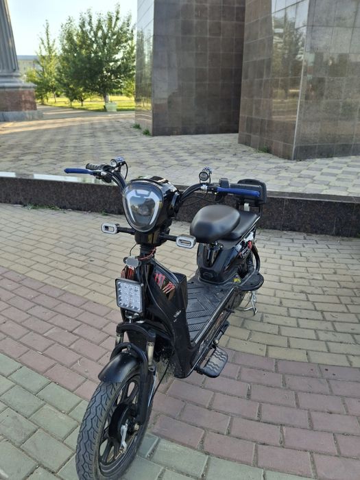 Продам электроскутер sk8 800ват