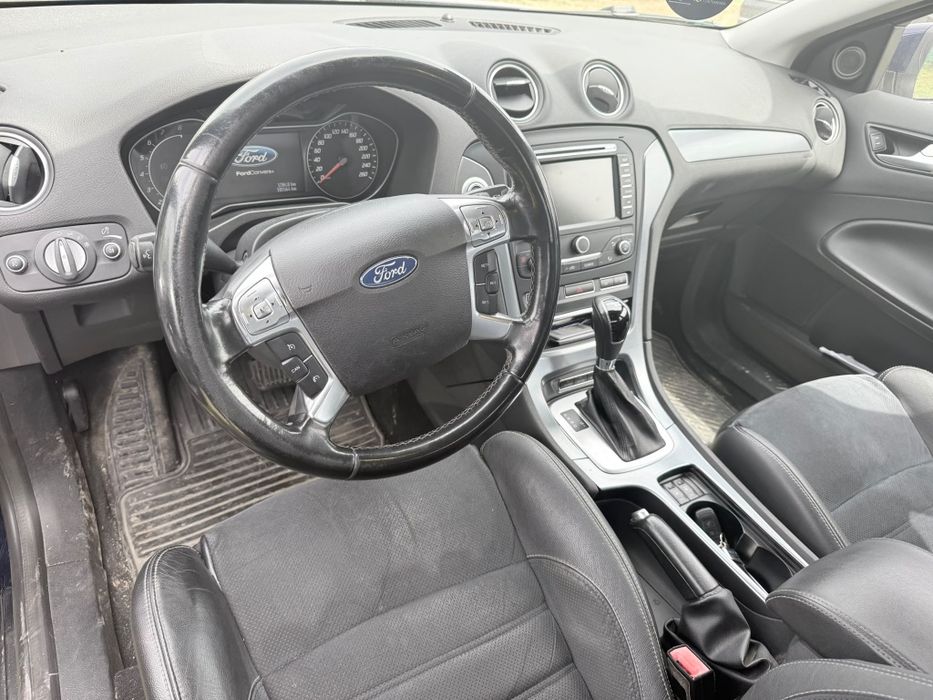 Vând sau schimb cu SUV 4x4 Ford Mondeo 2013, automata,2.0 benzina