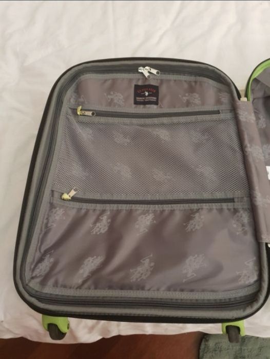 Чемодан маленький