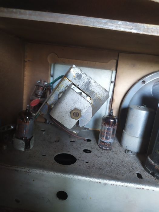 Старо работещо радио DULCI