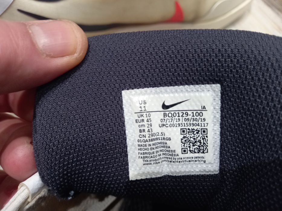 Маратонки nike 45,44