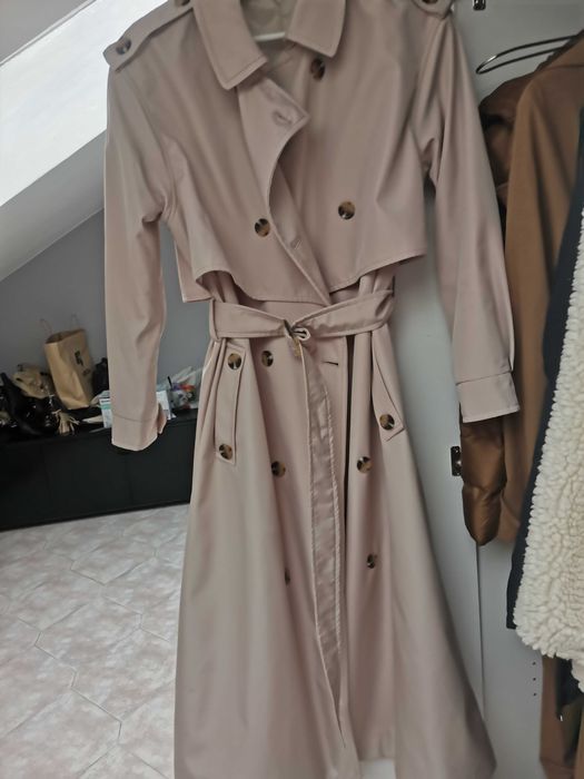 Тренчкот НОВ, не е носен