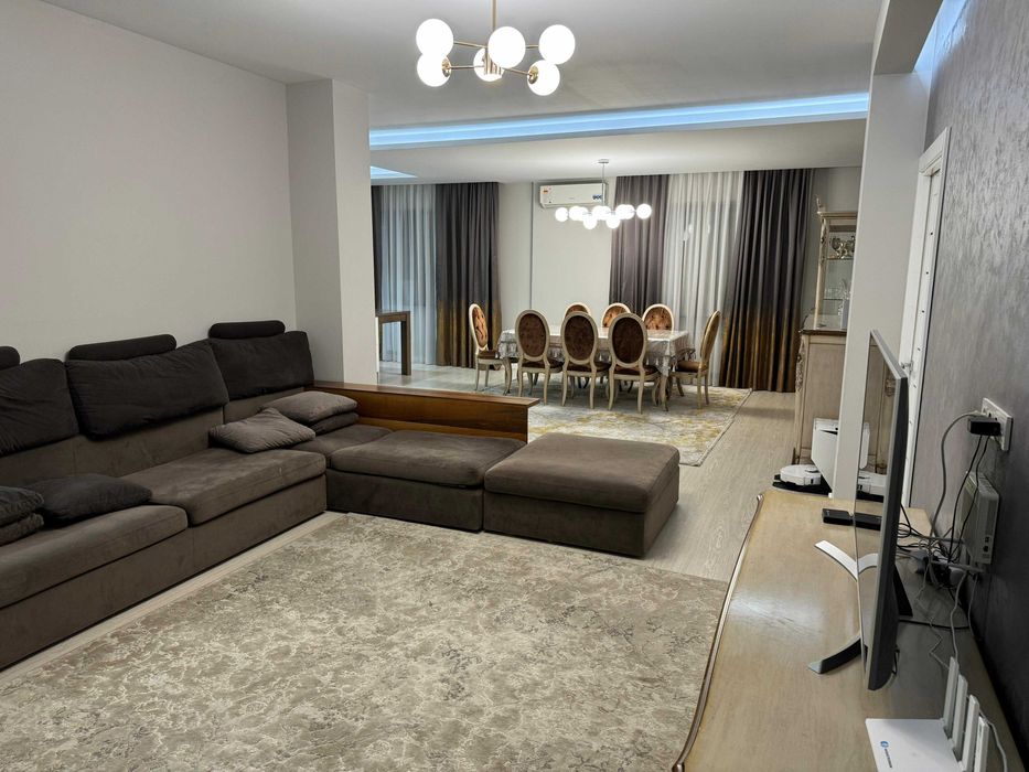 Продам 4-х комн квартиру