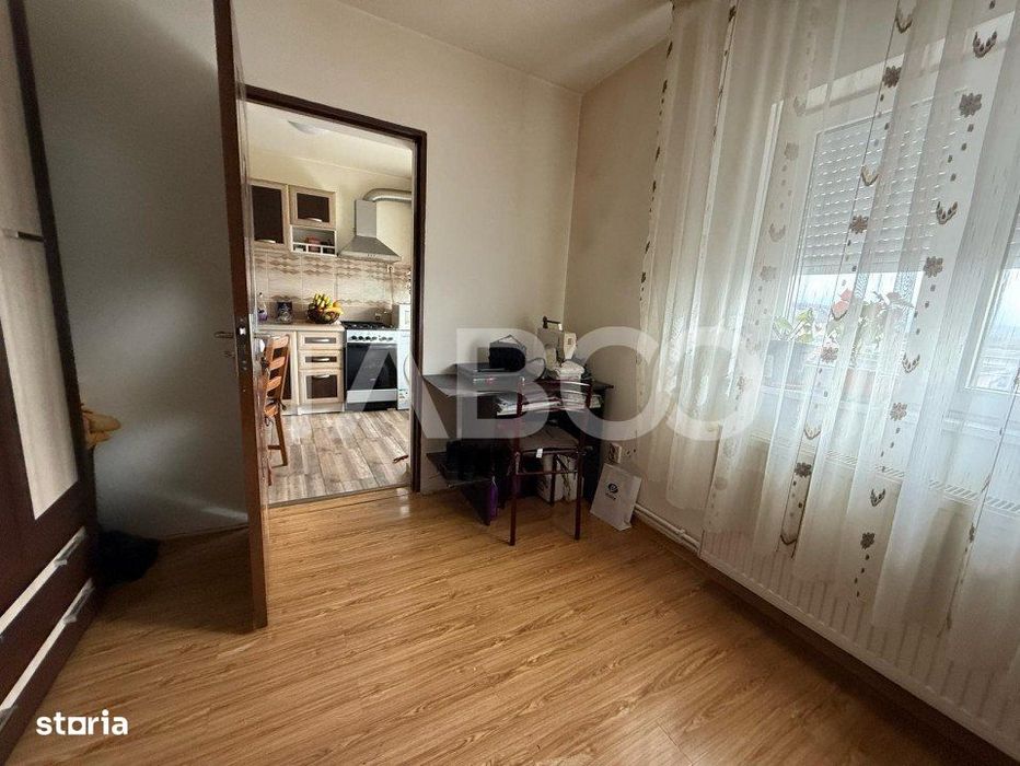 Apartament de vanzare 59 mpu 3 dormitoare zona linistita Tiglari Sibiu