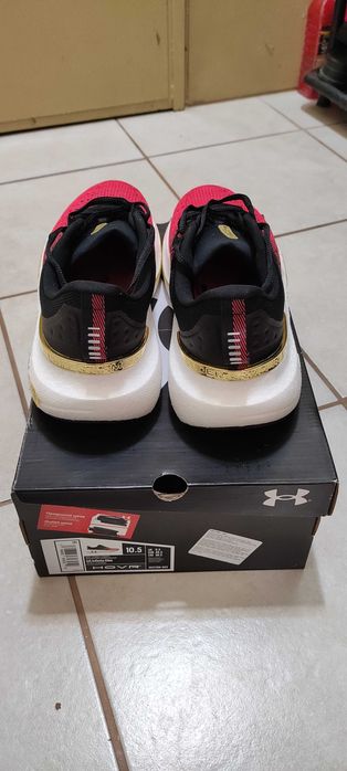Under armour infinite elite