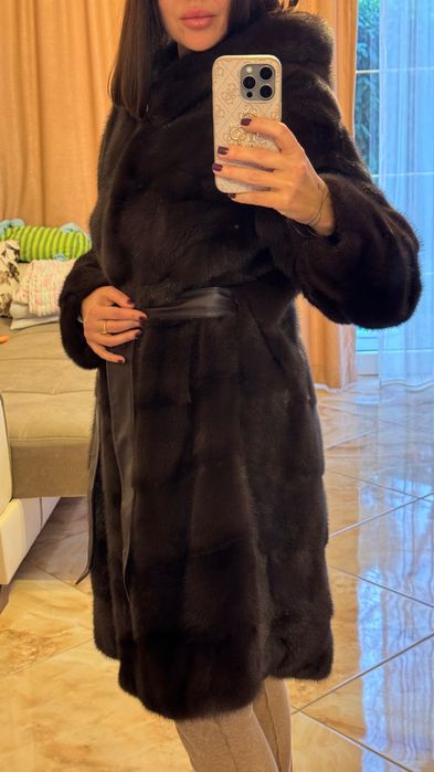 #131 Палто от норка.L/XL.Визон. Естествена кожа с косъм.
