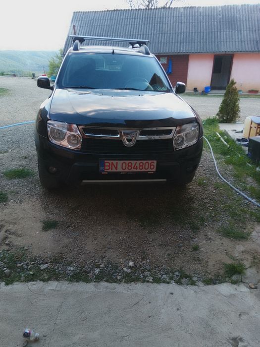 Vind Dacia Duster 4x4 dizel adusă recent din Italia