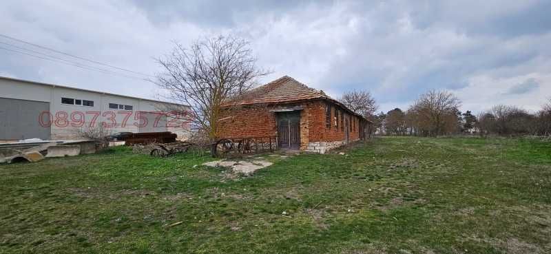 Продава се Промишлена сграда в Варна, Възраждане 1 - 256 кв.м за 157 €/кв.м - Снимка #2