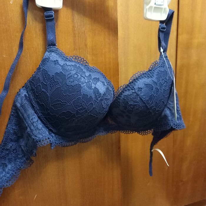 Продам бюстгальтер лифчик