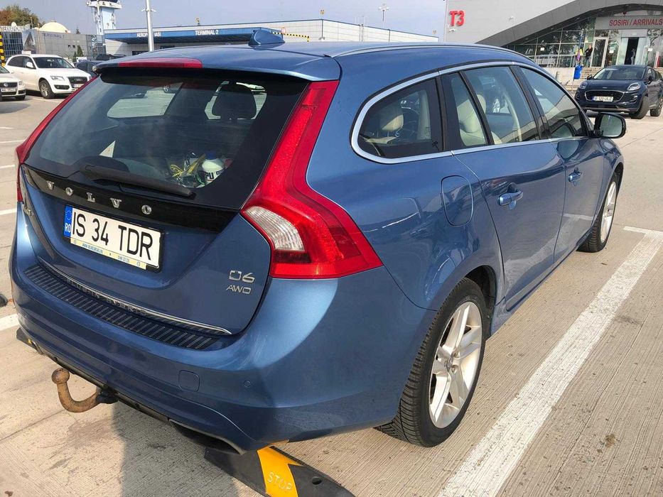 Volvo V60 D6 Plug-In Hybrid 285 CP