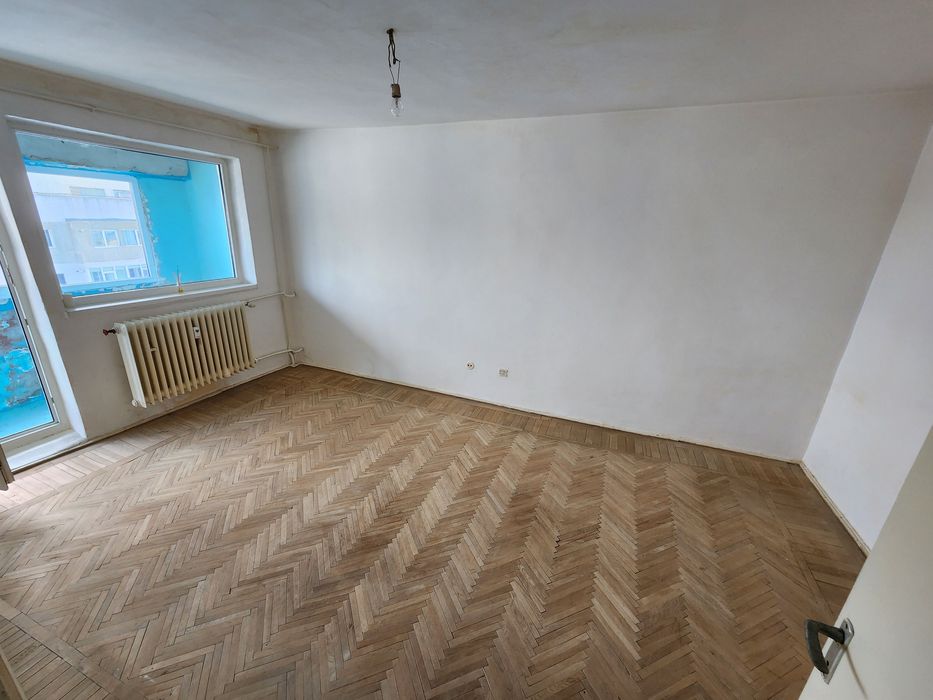 Apartament 2 camere decomandat zona Cireșica