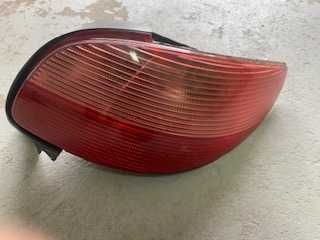 Заден стоп за Пежо 206-десен