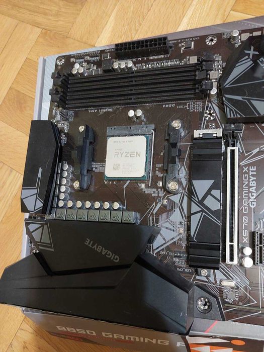 AMD Ryzen 5 3600 + Gigabyte X570 Gaming X