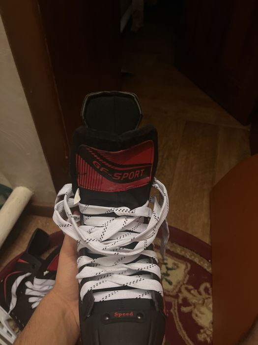Продам коньки graf sport speed