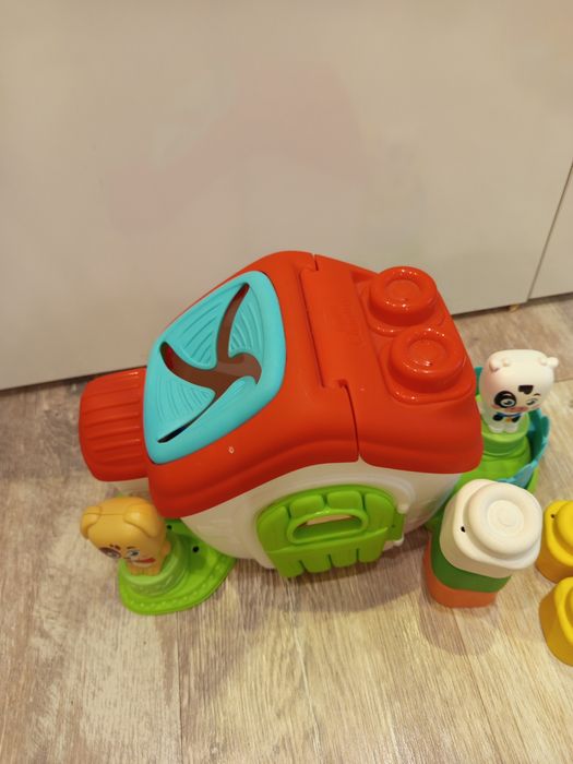 Къща сортер Clementoni