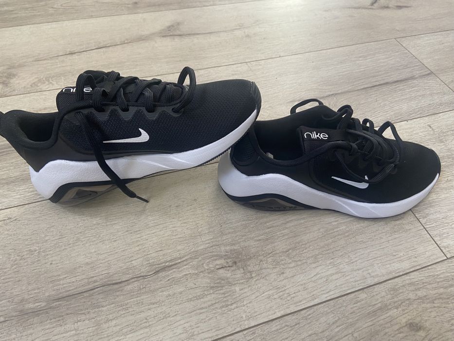 Дамски маратонки Nike Bella 7 / menta / black and white /
