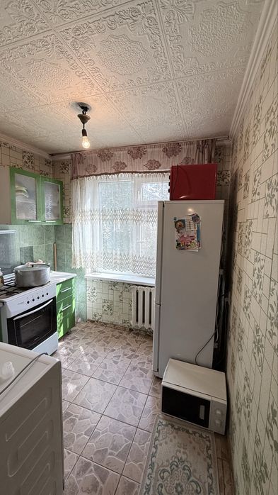 4мкр 3дом 2 ком продажа