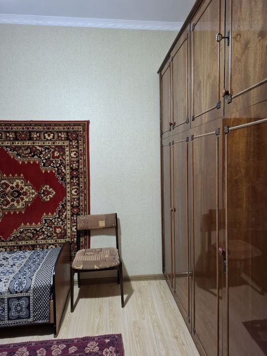 Сдам для двух девушек комнату с хозяйкой.