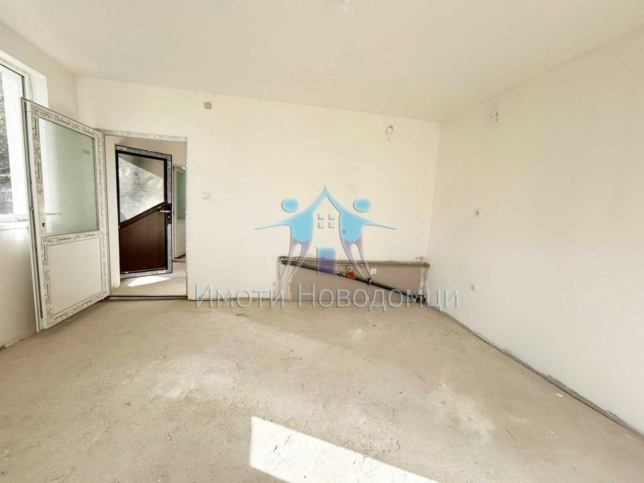 Тухлена самостоятелна къща в гр.Шумен, кв. Куршун чешма