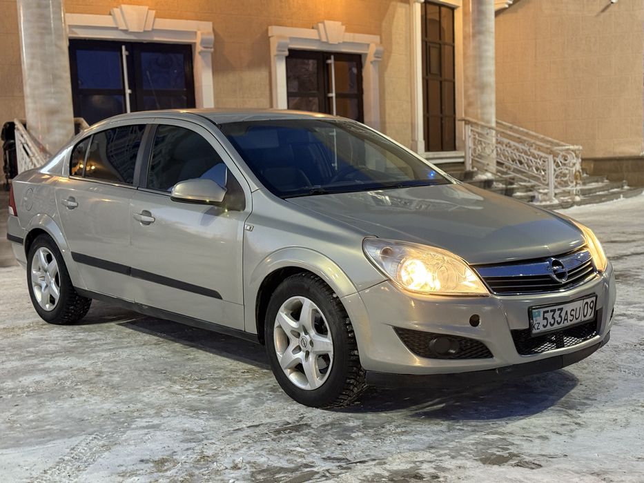 Продам Opel Astra H. 1.8