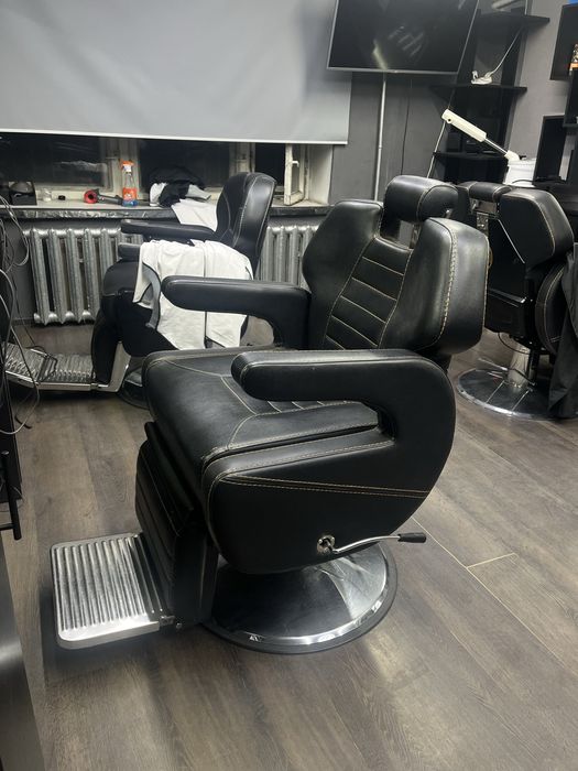 Продам барбер кресло хорошего качество