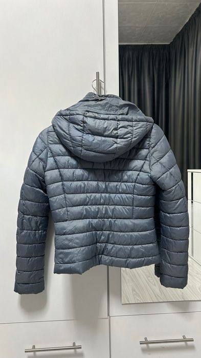Дамско яке на марката ZARA