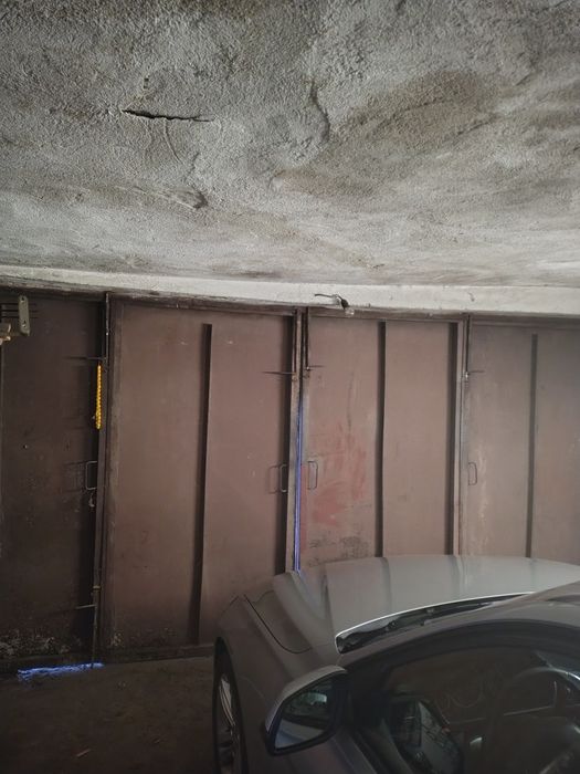 Метална гаражна врата 4.80/2.10