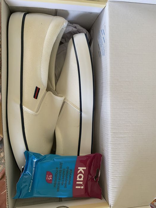 Продам слипоны (макасы) новые