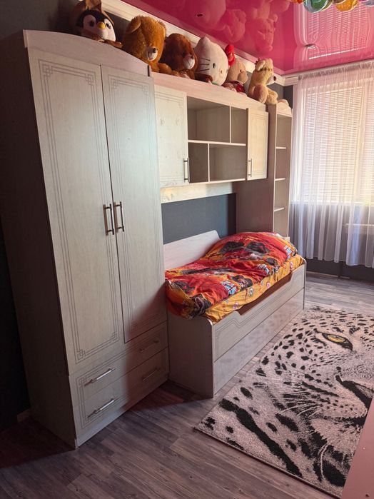 Стенка детская со спальным местом