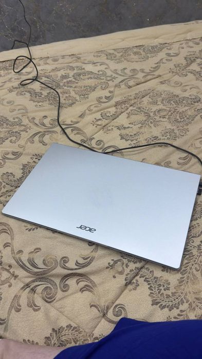 Ноутбук ACER почти новый