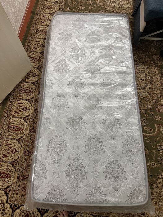 Матрас новый продам