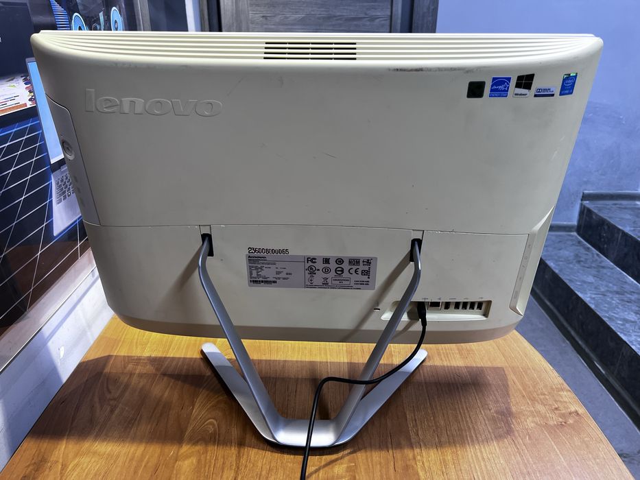 Моноблок Lenovo