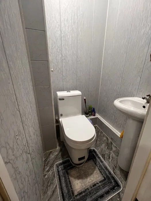 #2029

Мирзо-Улугбекский район
метро хамида Алимжана,