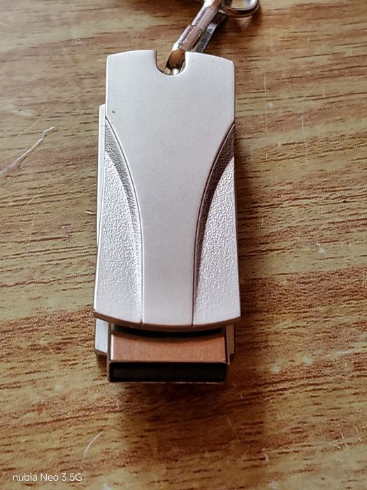 Stick USB SanDisk 256 gb nou
