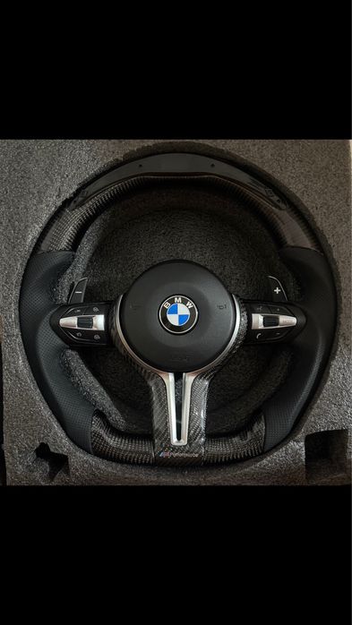 Urgent!! Volan BMW M Performance Carbon LED – F20 F30 F31 F32 F34 F48 X1 X3 X4 X5 X6 M2 M3 M4 – Airbag Inclus
