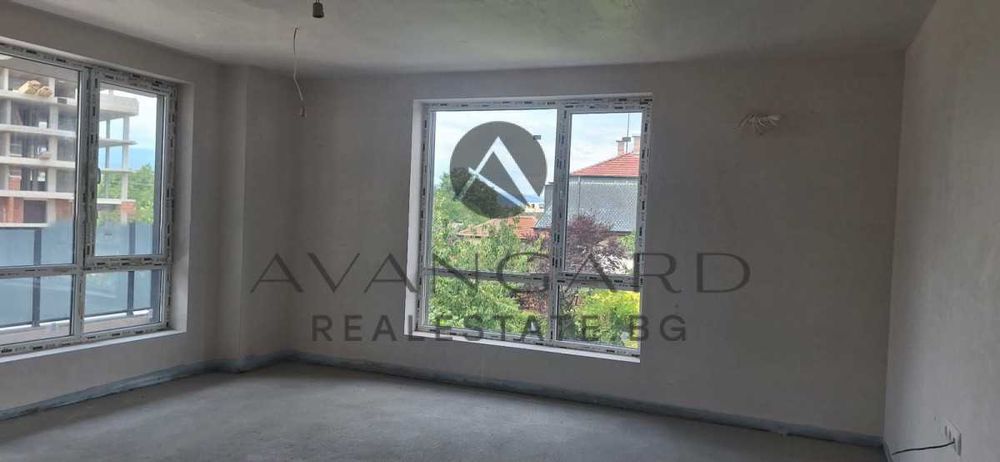 Продава се Двустаен апартамент в Пловдив, Остромила - 83 кв.м за 1675 €/кв.м - Снимка #1