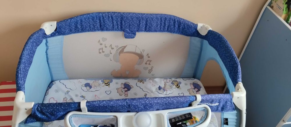 Сгъваема кошара за сън и игра