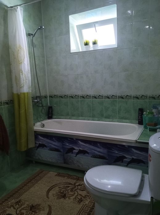 Яшнабадский район 2 дома. Во дворе.3.5. сот.