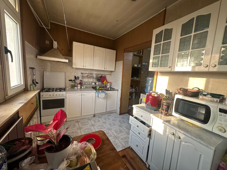 Продается 5-комнатная квартира, метро Ойбек